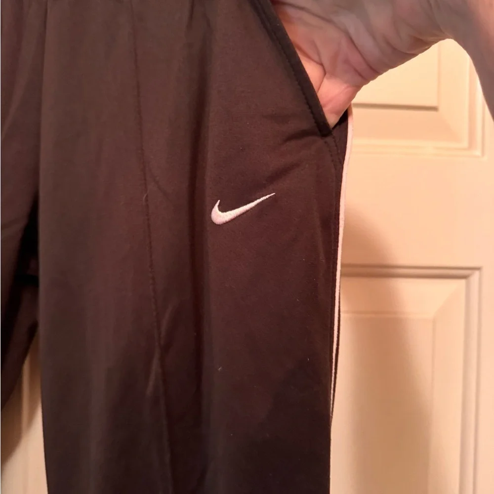 Nike Women’s Brown Workout Trousers with Pink Accents